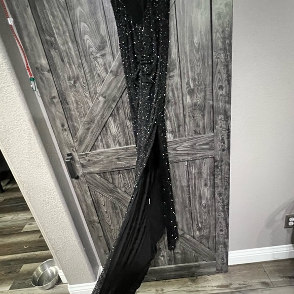 Oh Polly Black Prom dress. - Picture 5 of 5